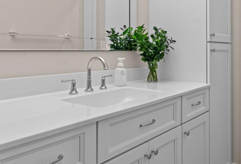 New Construction Waterloo, IL – Classic Traditional Custom Home